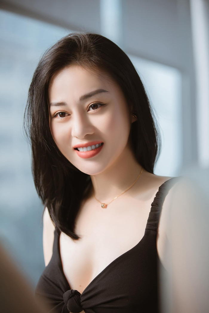  Phương Oanh đã 'dao kéo' điểm nào trên khuôn mặt khiến đại gia say đắm? Ảnh 7