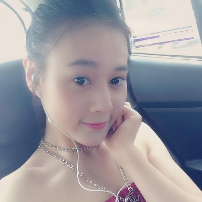  Phương Oanh đã 'dao kéo' điểm nào trên khuôn mặt khiến đại gia say đắm? Ảnh 2