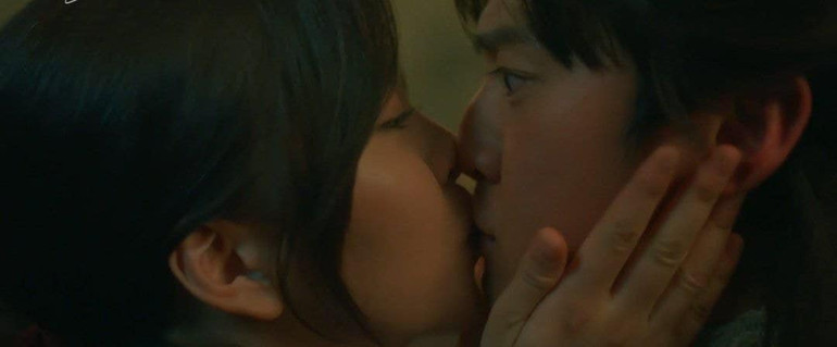 Fan "bấn cuồng" trước cảnh hôn đầu của Kim So Hyun và Na In Woo trong Sông Đón Trăng Lên Ảnh 5