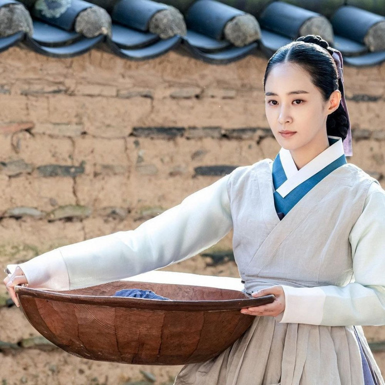 Netizen phấn khích với tạo hình cổ trang của Yuri (Girls 'Generation) Ảnh 2