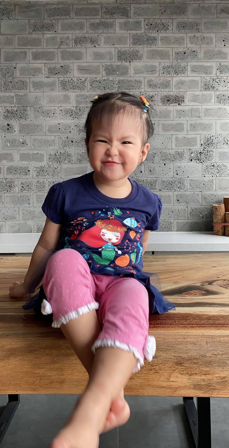 Lê Phương 'mượn' con gái để bày tỏ nỗi nhớ chồng Ảnh 3