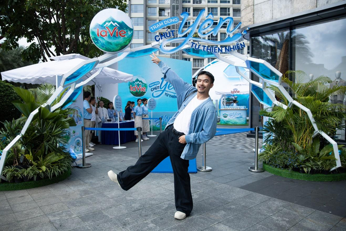  Loạt Celeb khám phá triển lãm đa giác quan độc nhất 'Trạm Dừng Chút Yên' giữa lòng thành phố Ảnh 1