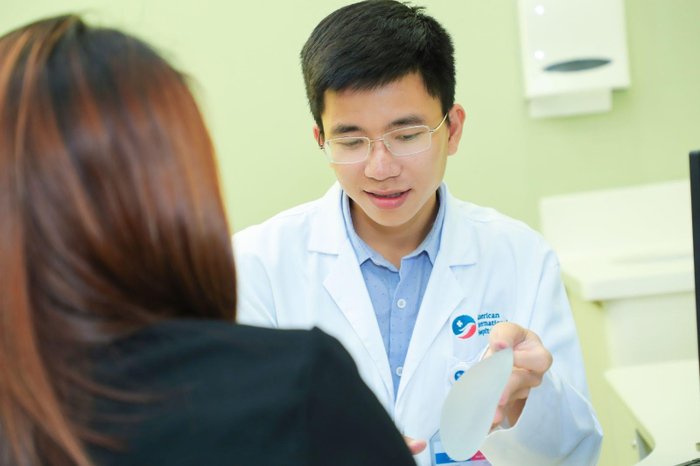  Bác sĩ Ngọc Trung: 3 tiêu chí vàng chọn túi nâng ngực đúng và đẹp Ảnh 3